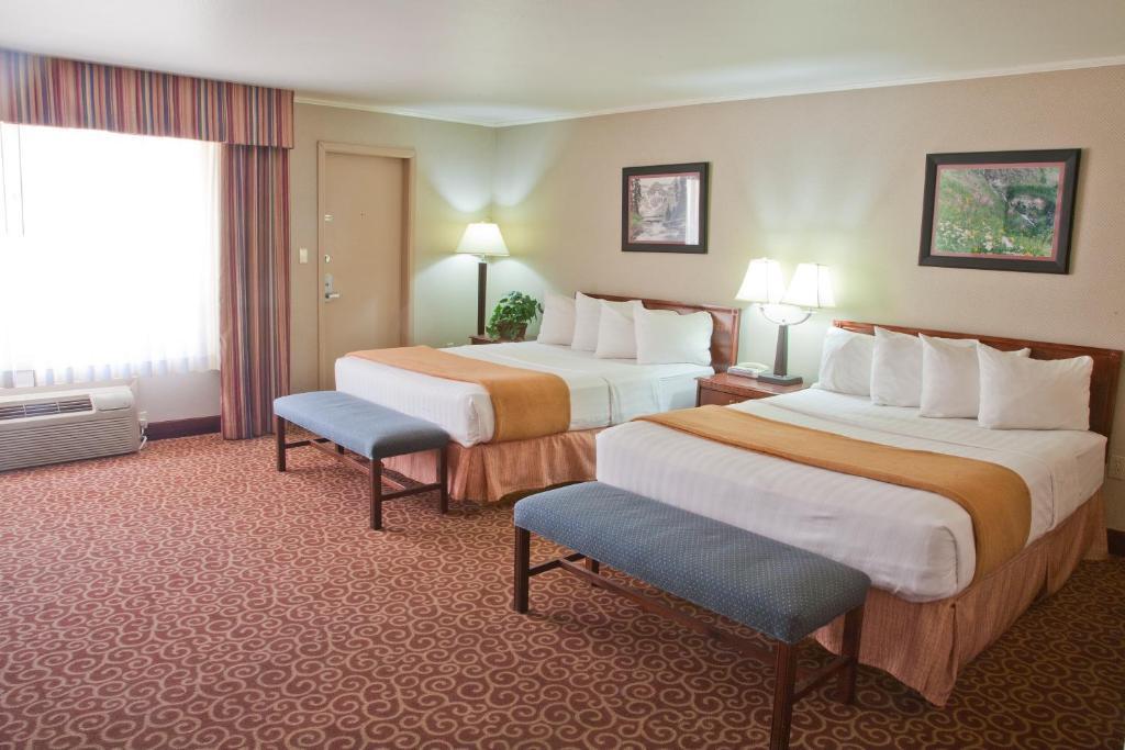 Red Arrow Inn & Suites, A Travelodge By Wyndham Монтроз Номер фото